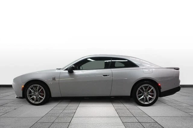 2024 Dodge Charger 8th Gen - Image 6 of 20