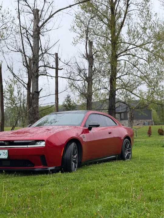 2024 Dodge Charger 8th Gen - Image 5 of 11