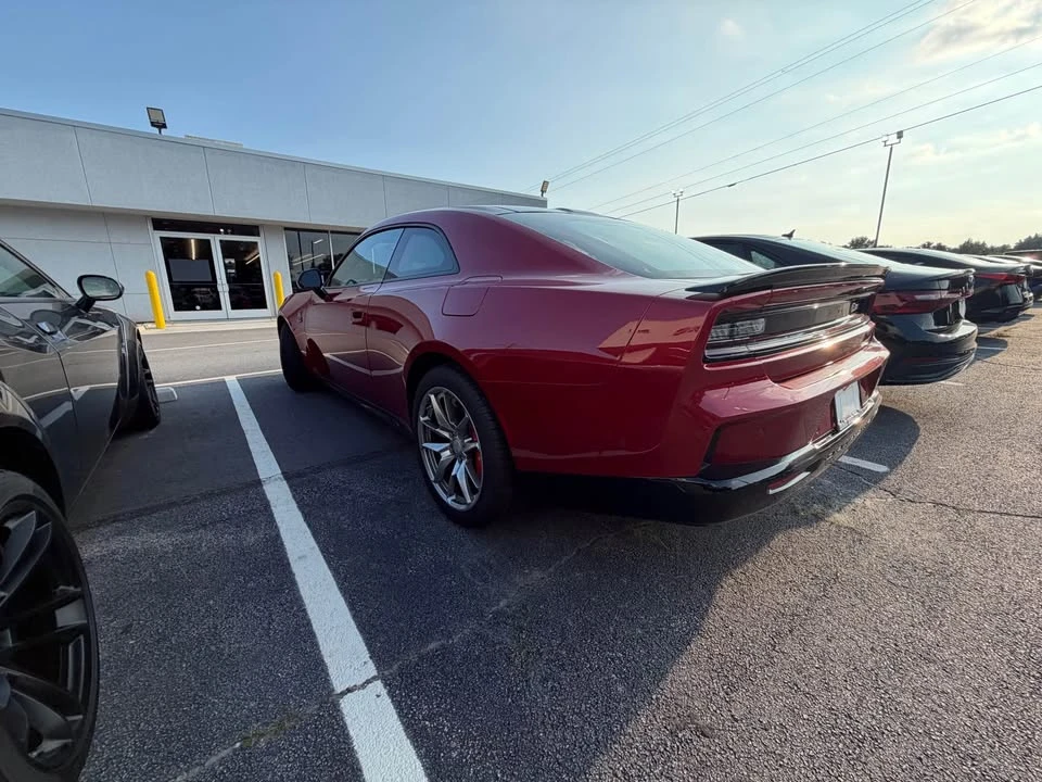 2024 Dodge Charger 8th Gen - Image 5 of 7