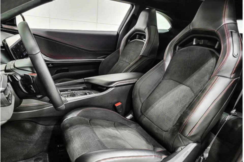 2024 Dodge Charger 8th Gen - Image 9 of 11
