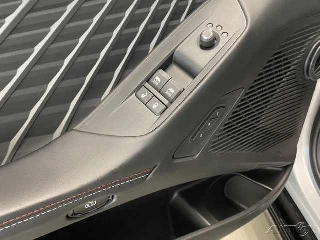 2024 Dodge Charger 8th Gen - Image 11 of 12