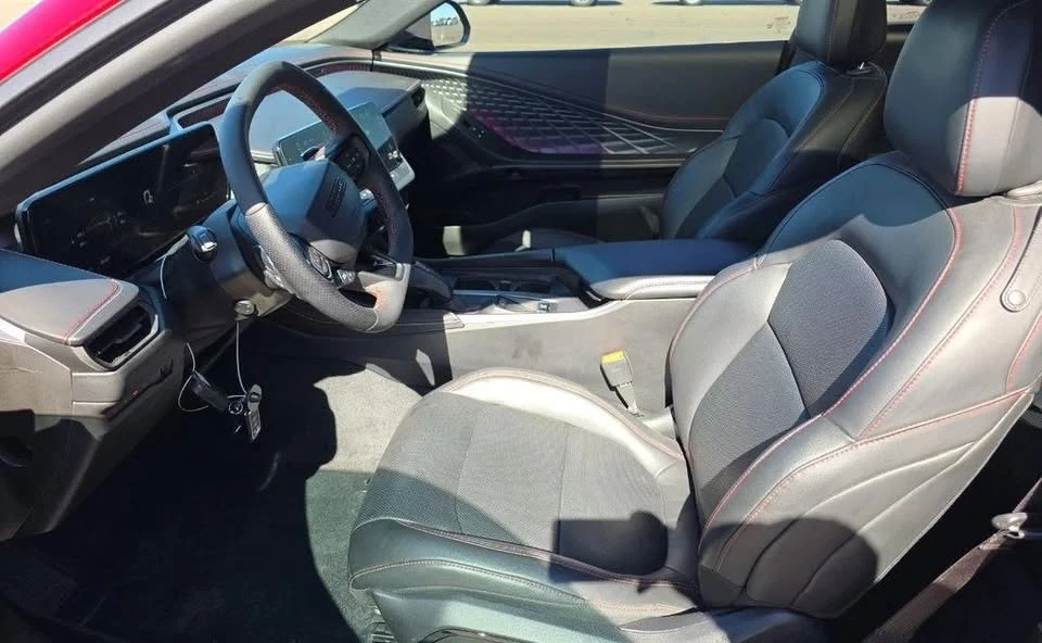 2024 Dodge Charger 8th Gen - Image 11 of 20
