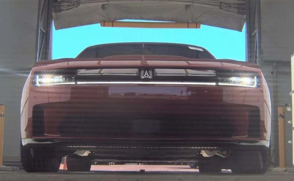 2024 Dodge Charger 8th Gen - Image 3 of 20