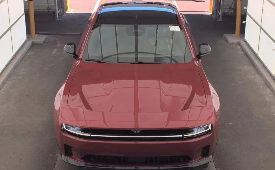 2024 Dodge Charger 8th Gen - Image 2 of 20