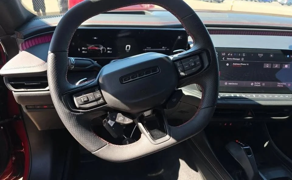 2024 Dodge Charger 8th Gen - Image 14 of 20