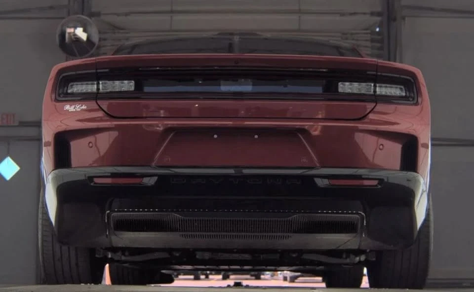 2024 Dodge Charger 8th Gen - Image 6 of 20
