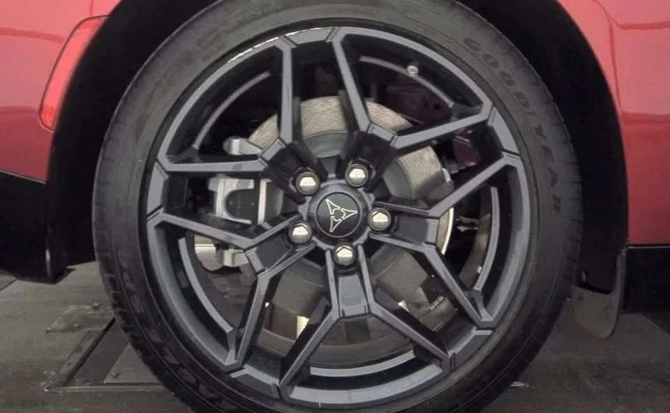 2024 Dodge Charger 8th Gen - Image 9 of 20