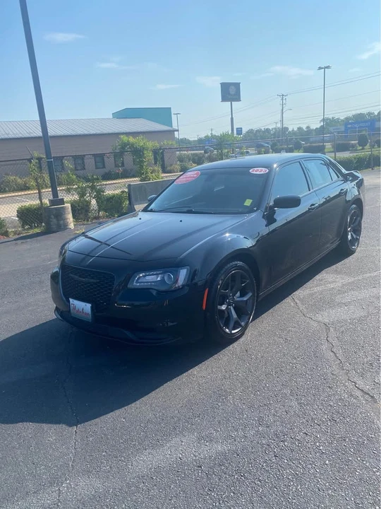 2024 Dodge Charger 8th Gen - Image 5 of 10