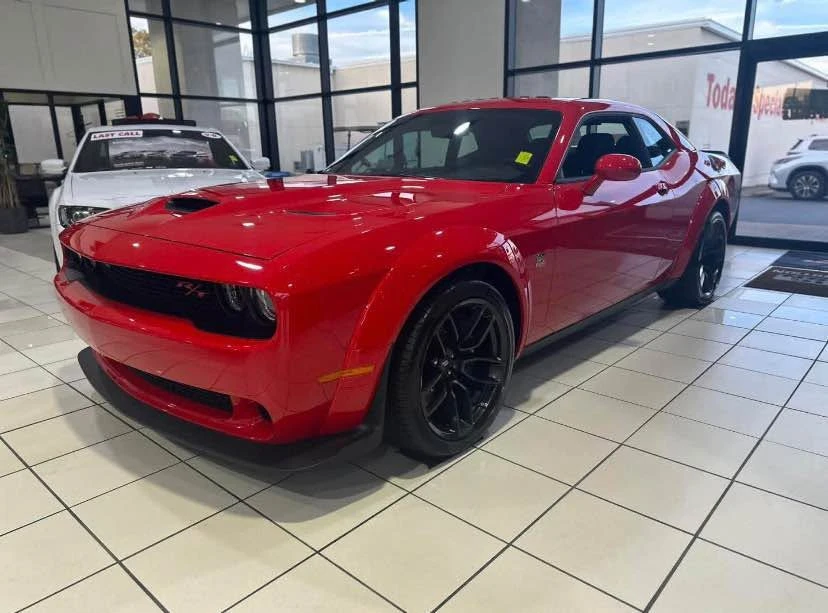 2024 Dodge Charger 8th Gen - Image 3 of 10