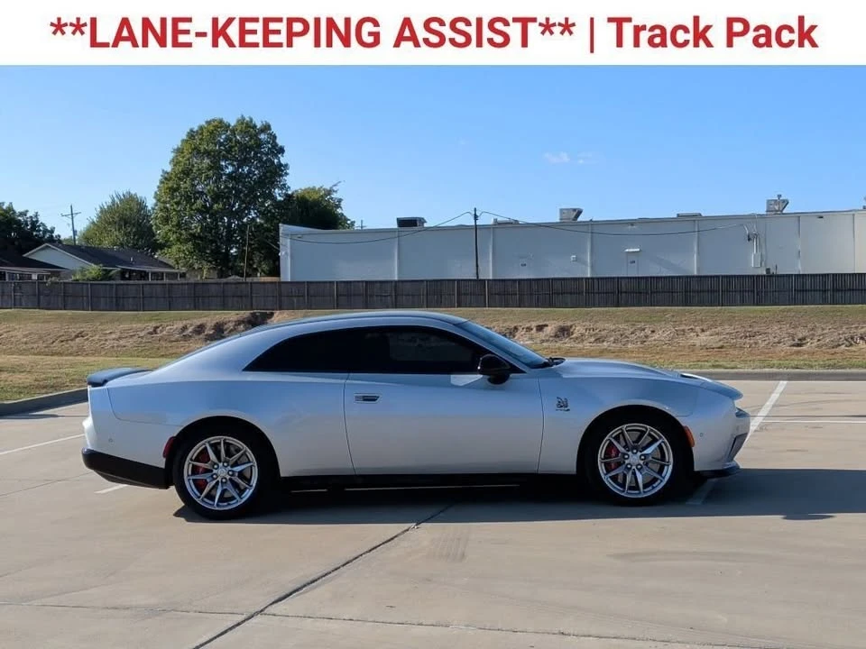 2024 Dodge Charger 8th Gen - Image 10 of 20