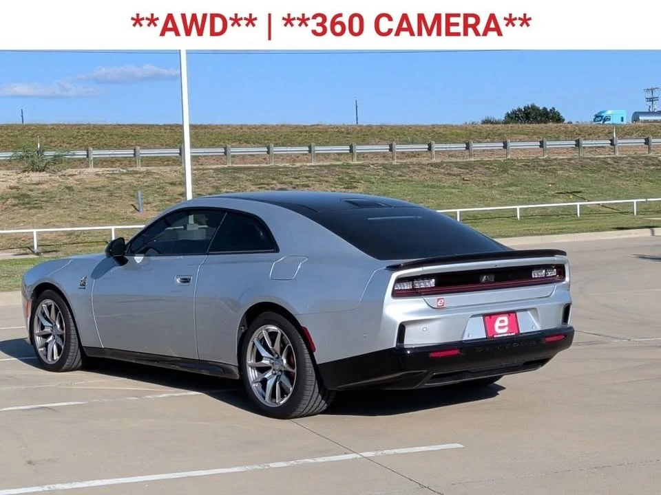 2024 Dodge Charger 8th Gen - Image 7 of 20