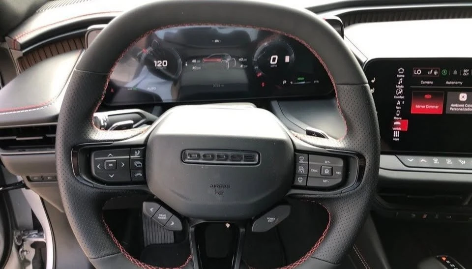 2024 Dodge Charger 8th Gen - Image 17 of 20