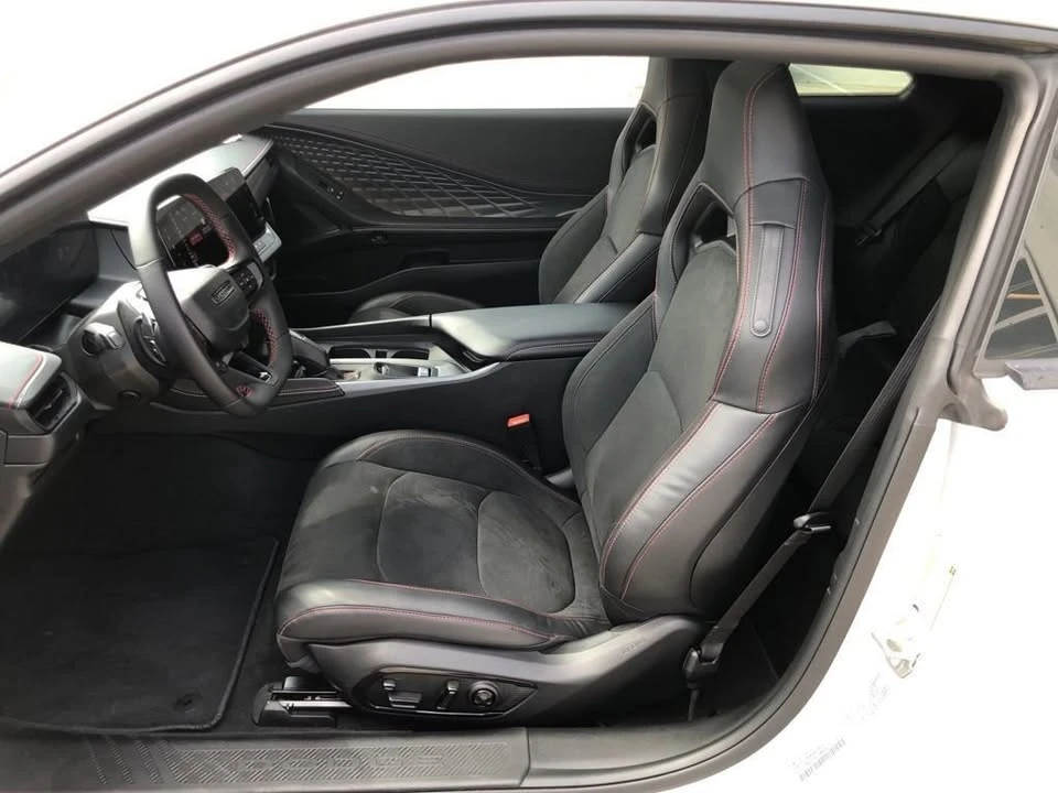 2024 Dodge Charger 8th Gen - Image 10 of 20