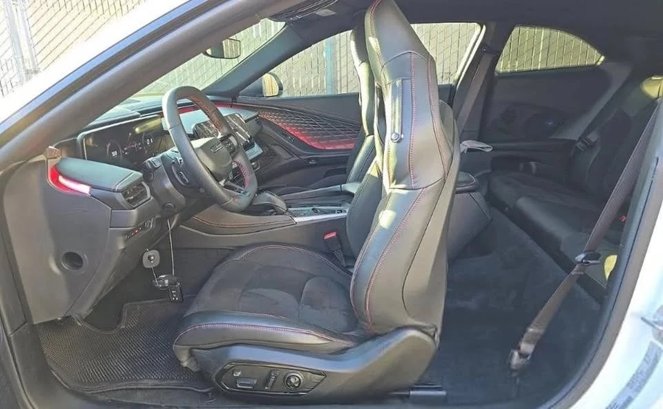 2024 Dodge Charger 8th Gen - Image 6 of 16