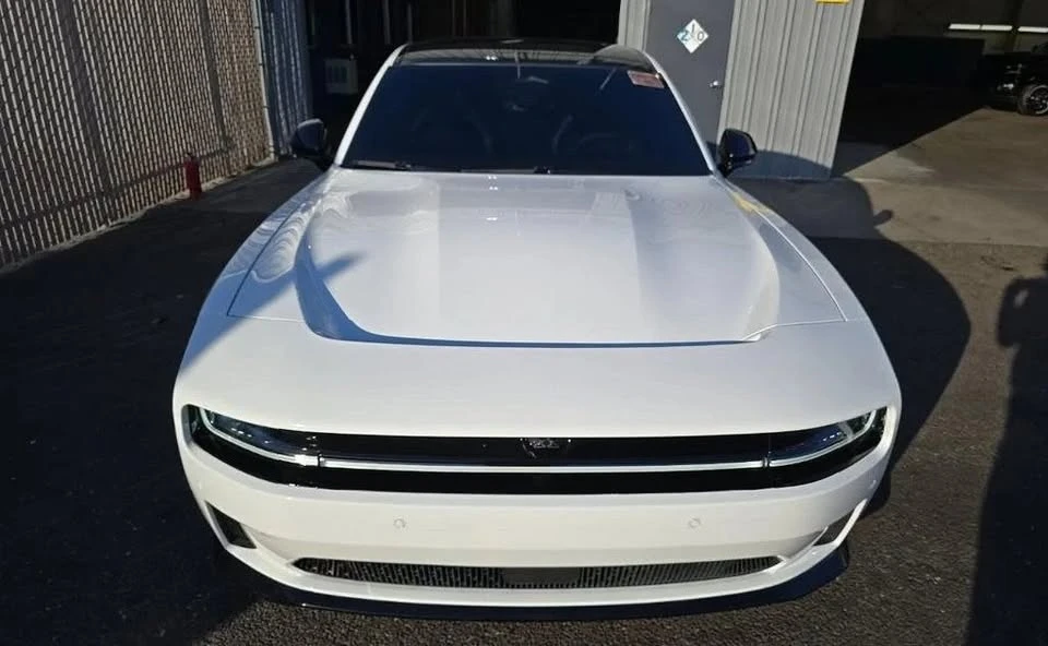 2024 Dodge Charger 8th Gen - Image 2 of 16