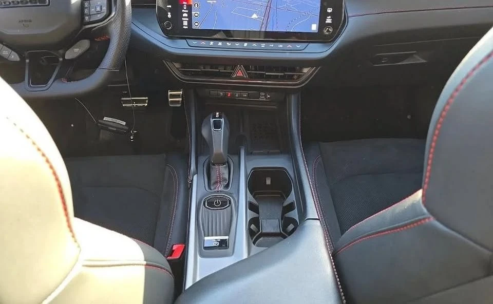 2024 Dodge Charger 8th Gen - Image 9 of 16