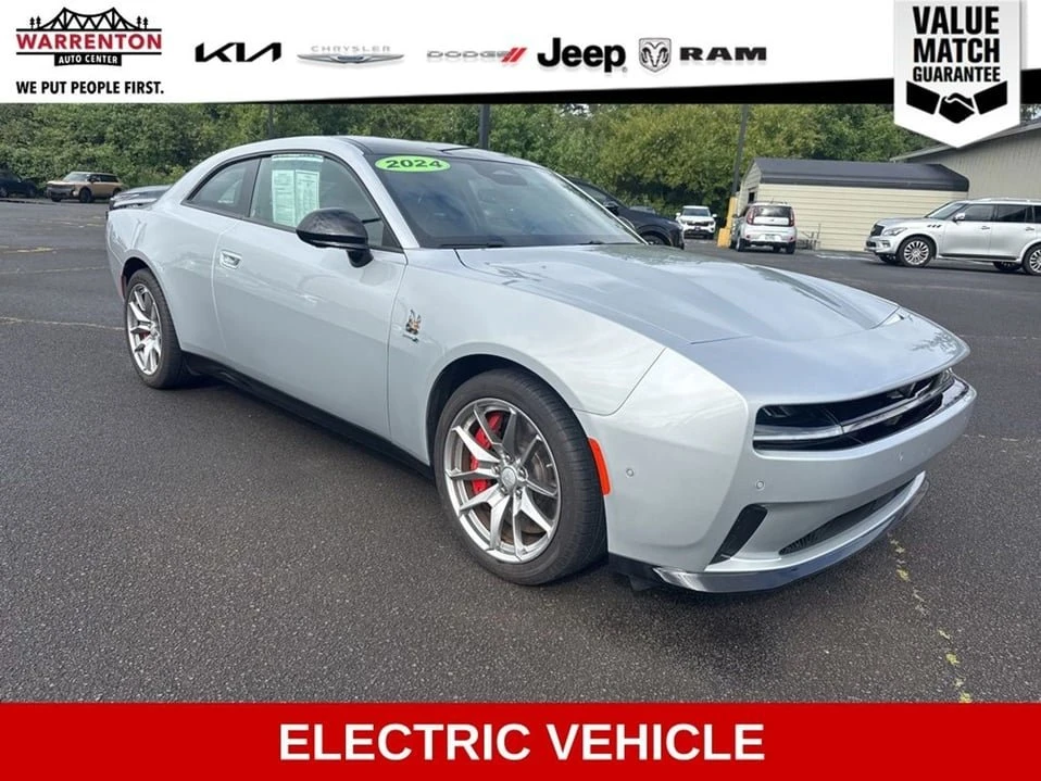 2024 Dodge Charger 8th Gen - Image 10 of 10