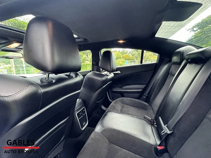 2024 Dodge Charger 8th Gen - Image 16 of 20