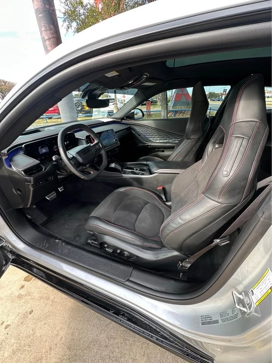 2024 Dodge Charger 8th Gen - Image 5 of 8