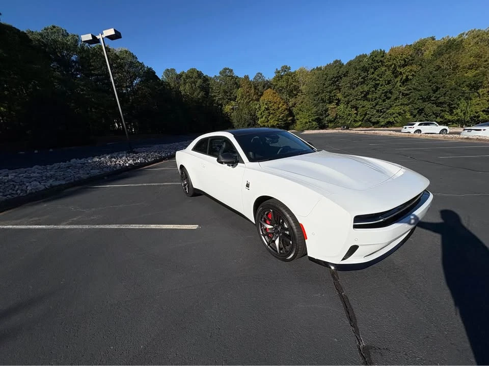 2024 Dodge Daytona - Image 3 of 9