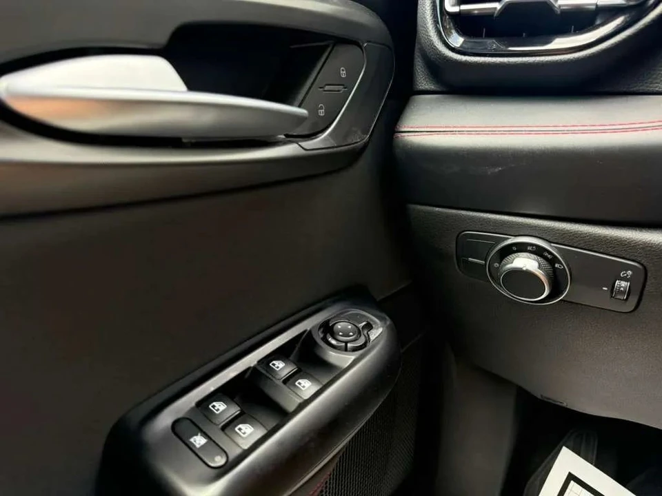 2024 Dodge Hornet - Image 11 of 12