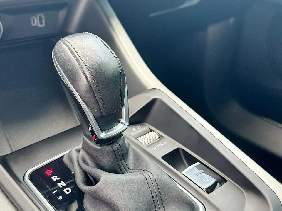 2024 Dodge Hornet - Image 15 of 21