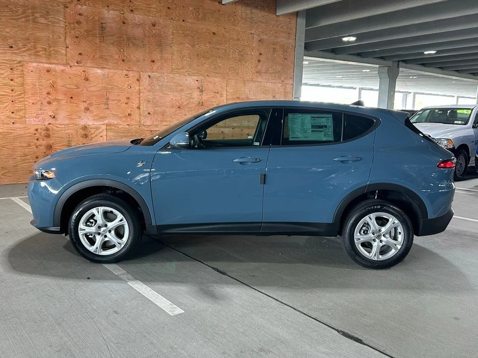 2024 Dodge Hornet - Image 7 of 12
