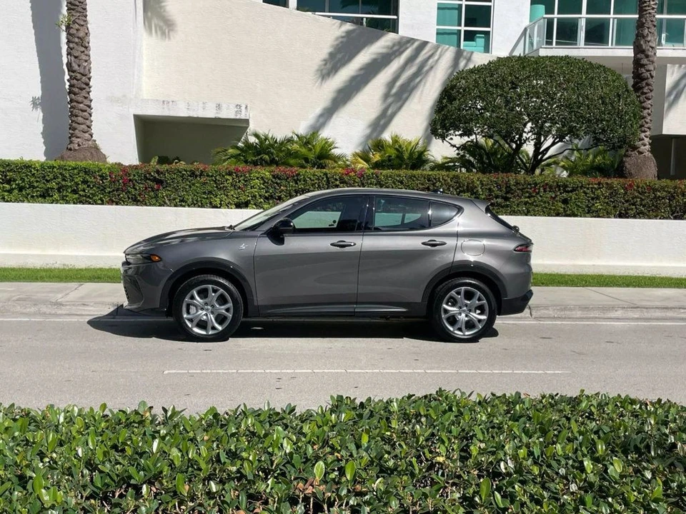 2024 Dodge Hornet - Image 8 of 12