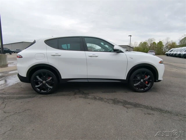 2024 Dodge Hornet - Image 3 of 12