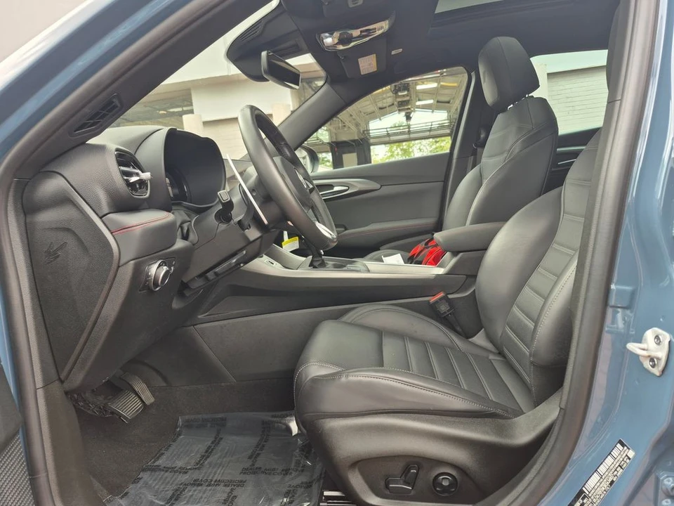 2024 Dodge Hornet - Image 2 of 12