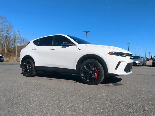 2024 Dodge Hornet - Image 2 of 12