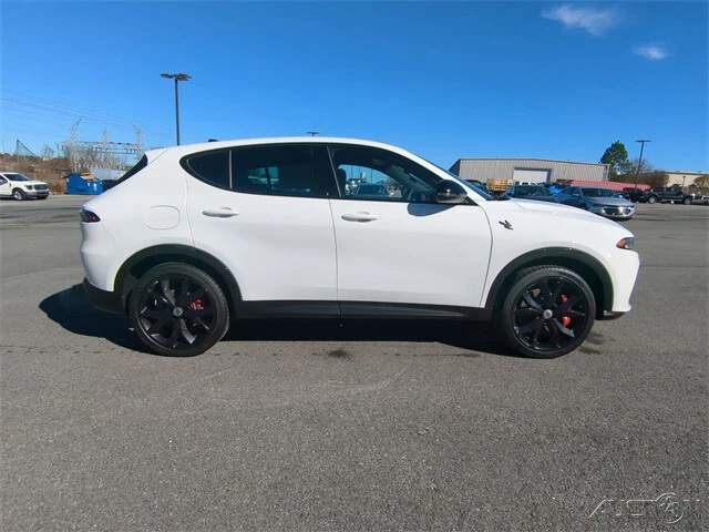 2024 Dodge Hornet - Image 3 of 12