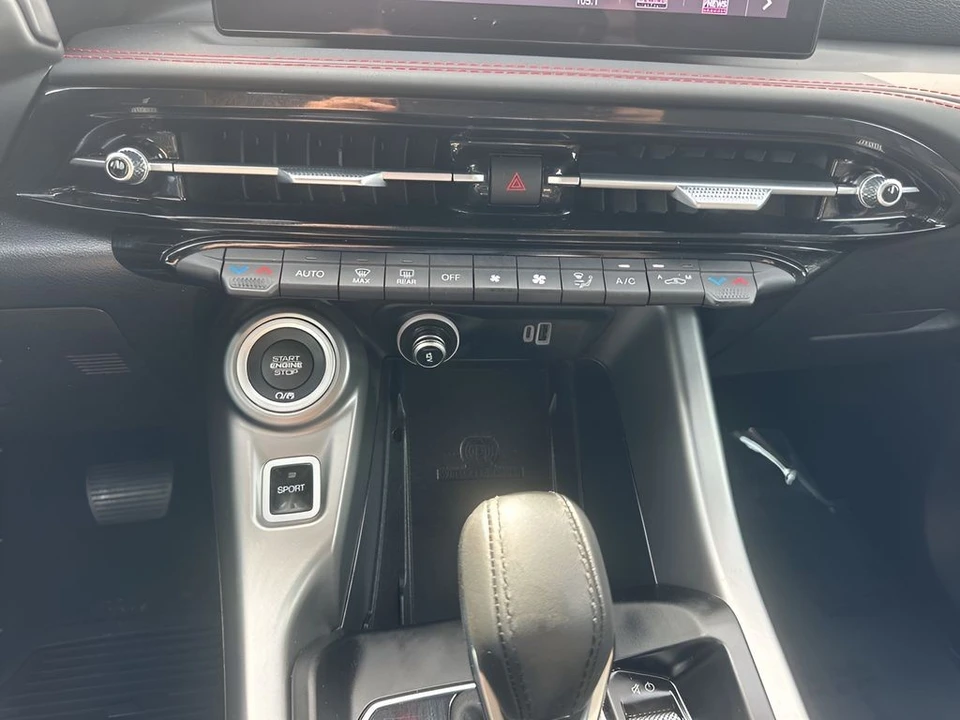 2024 Dodge Hornet - Image 21 of 31