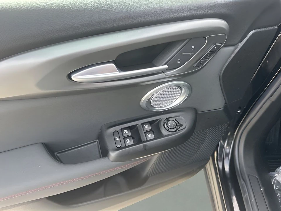 2024 Dodge Hornet - Image 26 of 31