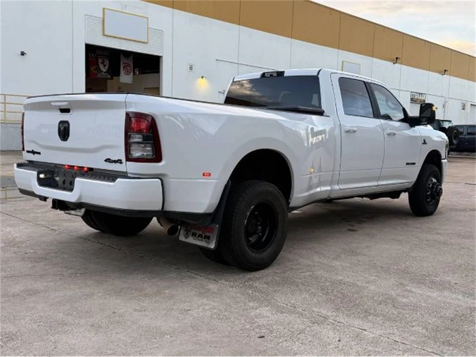 2024 Dodge Ram - Image 17 of 21