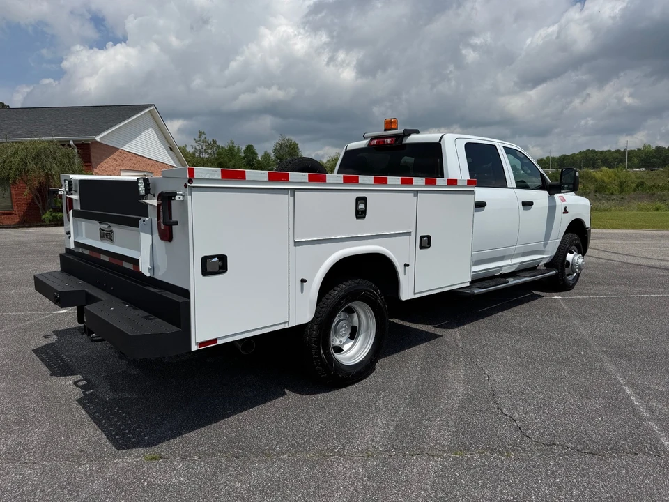 2024 Ram 3500 - Image 5 of 21