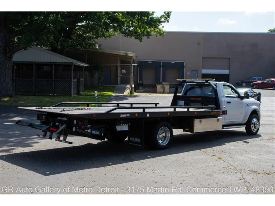 2024 Dodge Ram - Image 6 of 31