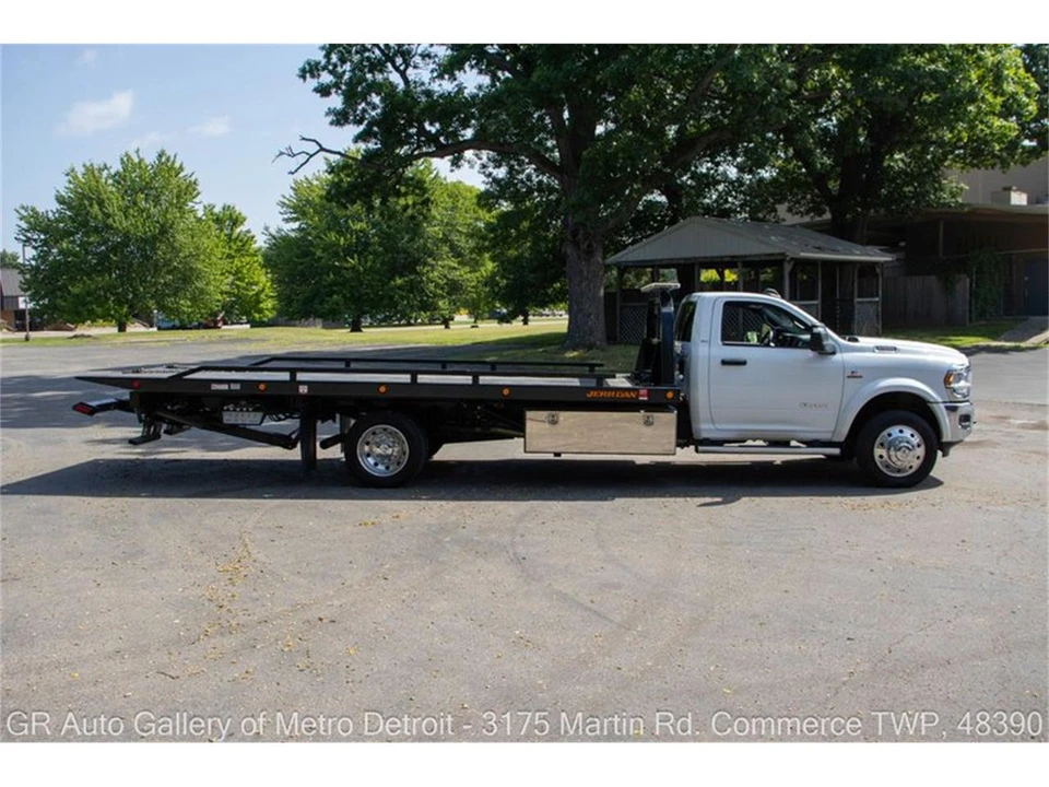 2024 Dodge Ram - Image 7 of 31
