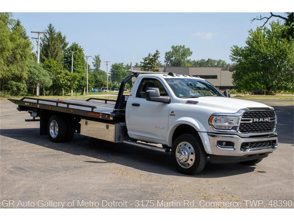 2024 Dodge Ram - Image 8 of 31