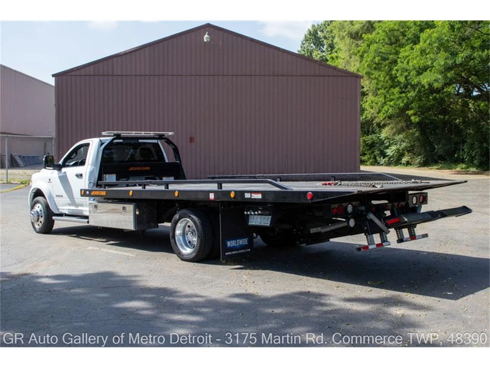 2024 Dodge Ram - Image 4 of 31