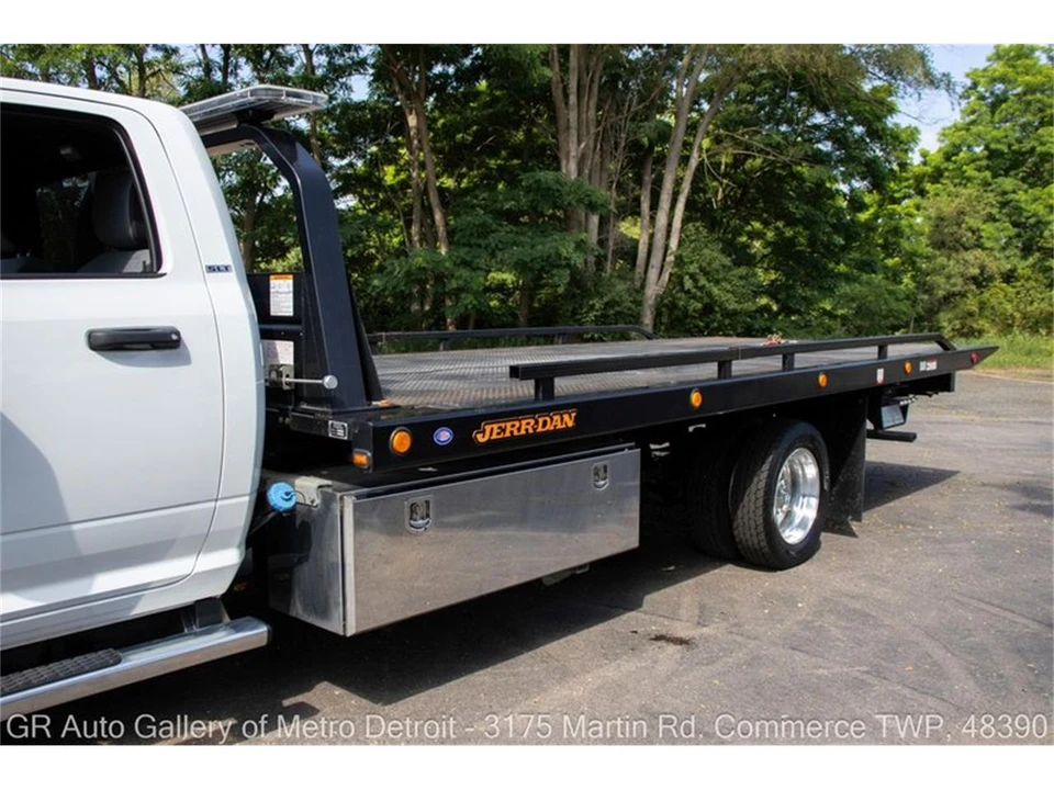 2024 Dodge Ram - Image 17 of 31