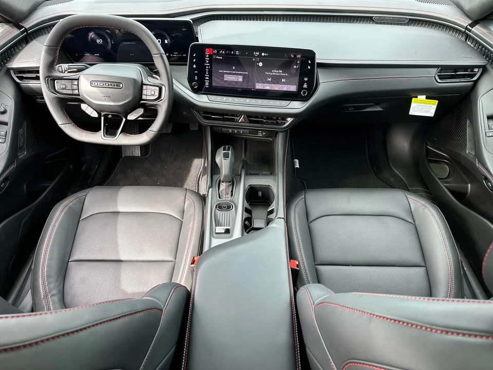 2024 Dodge Charger 8th Gen - Image 9 of 10