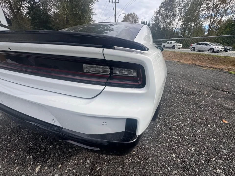 2024 Dodge Charger 8th Gen - Image 9 of 10