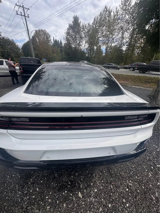 2024 Dodge Charger 8th Gen - Image 8 of 10