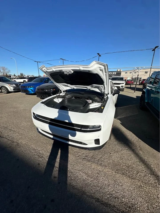 2024 Dodge Charger 8th Gen - Image 2 of 12