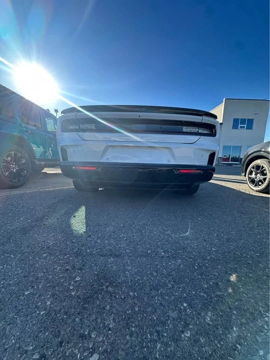 2024 Dodge Charger 8th Gen - Image 11 of 12