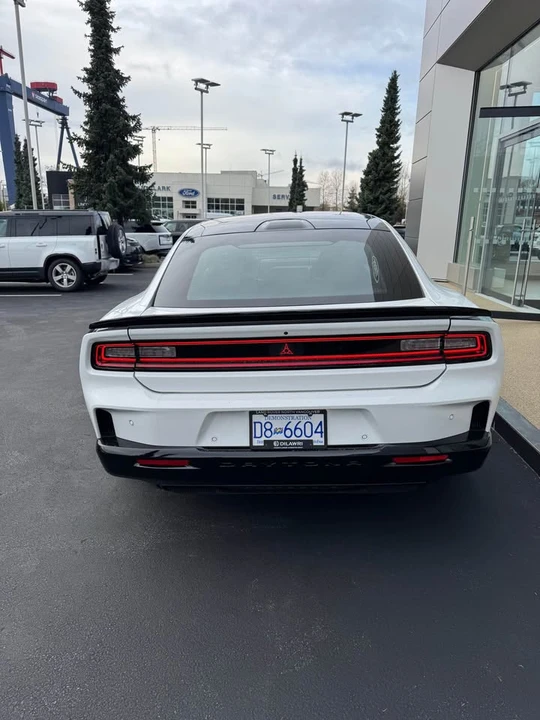 2024 Dodge Charger 8th Gen - Image 7 of 14