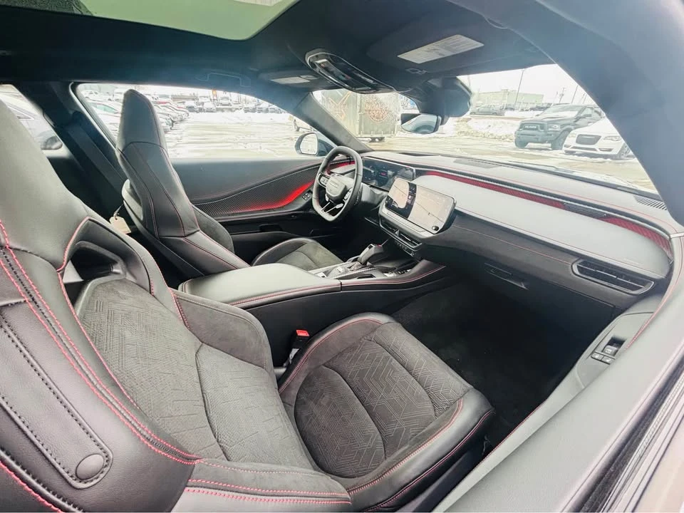 2024 Dodge Charger 8th Gen - Image 7 of 11