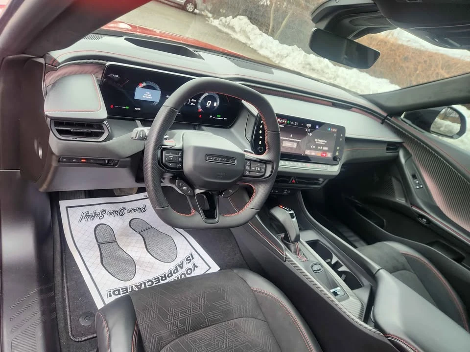 2024 Dodge Charger 8th Gen - Image 13 of 20