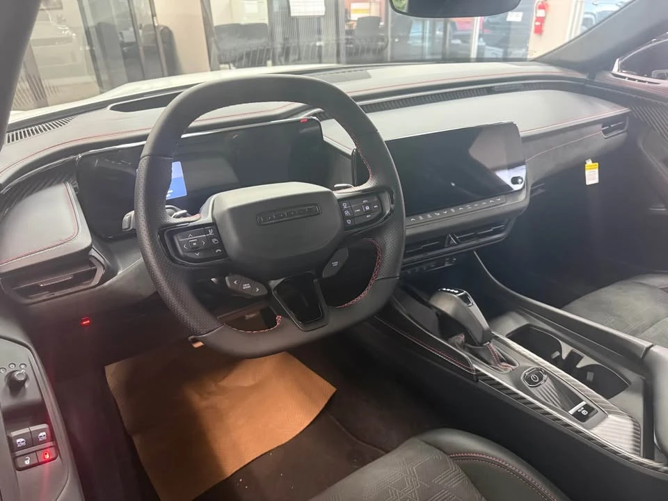 2024 Dodge Charger 8th Gen - Image 12 of 14